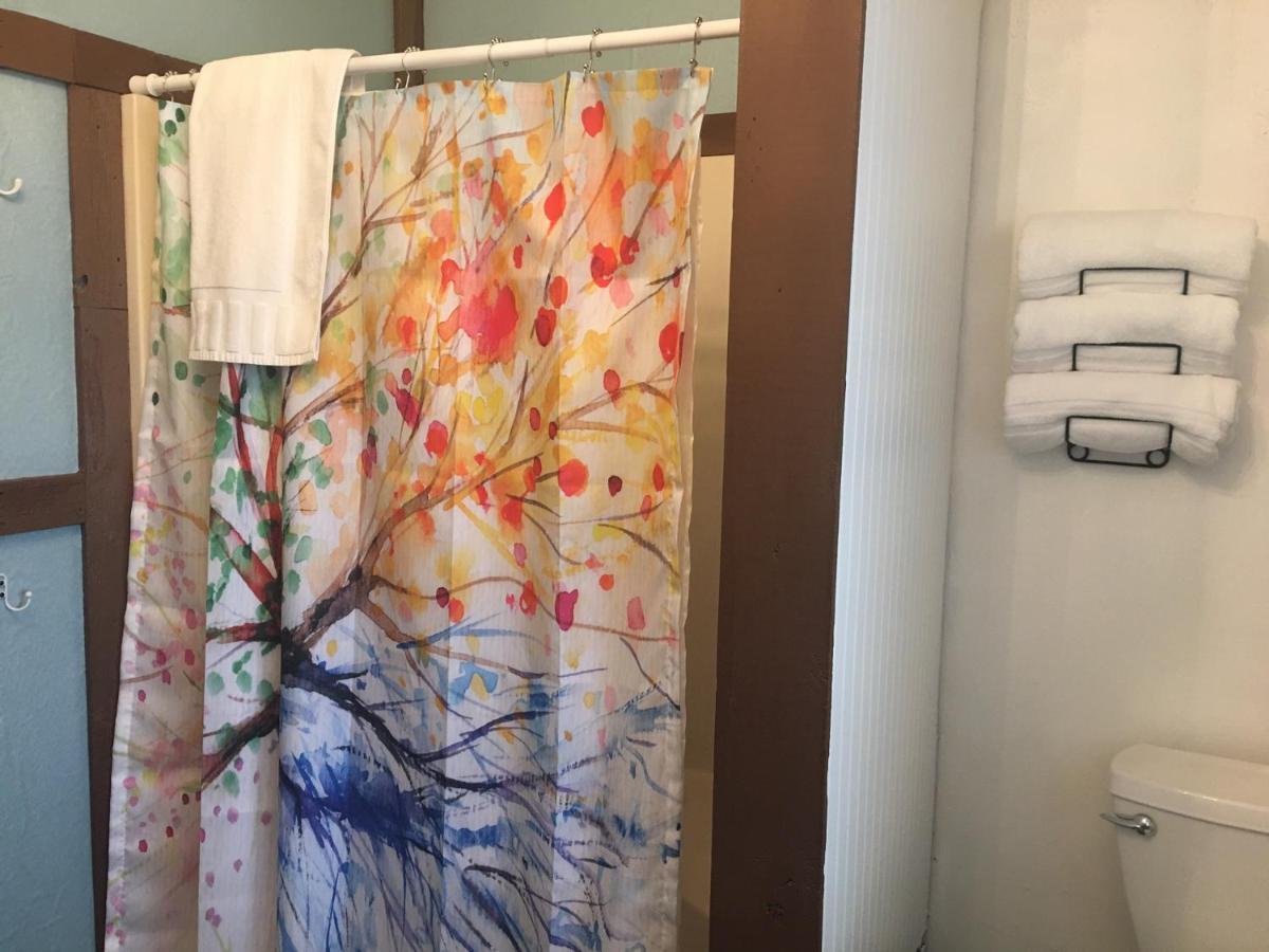 Acorn Hideaways Canton Sweet Tweet Guesthouse King Bed Екстериор снимка